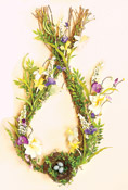 24" Daffodil & Pansy Loop w/ Birds Nest -CLOSE OUT