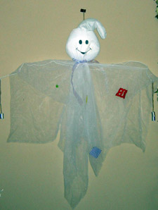 3' Hanging White Ghost w/Cans