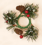 19" Pine/Cone/Berry & Rusty Star Wreath