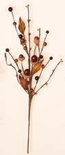 18" Acorn & Leaf Spray