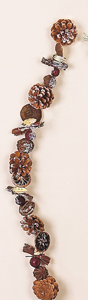 6' Frosted Cone & Nuts Garland