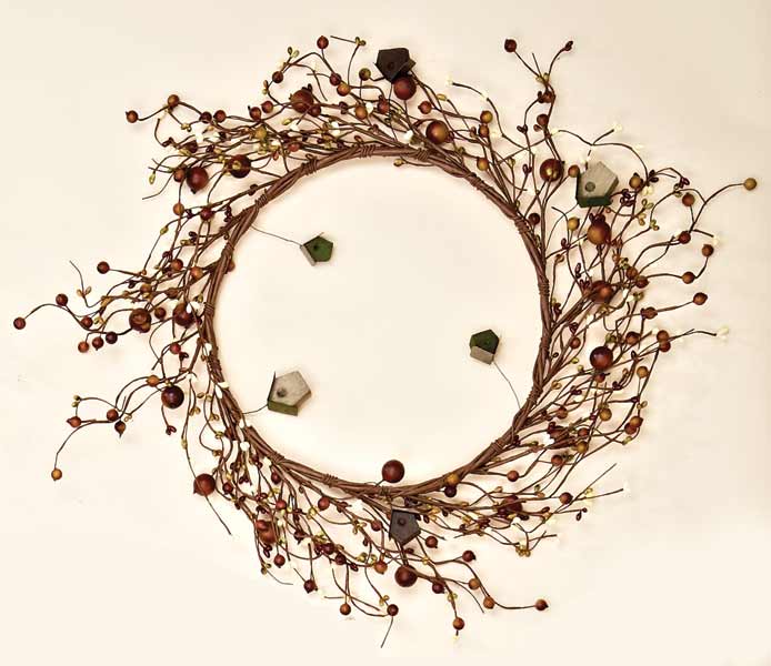22" Birdhouse & Berry Wreath