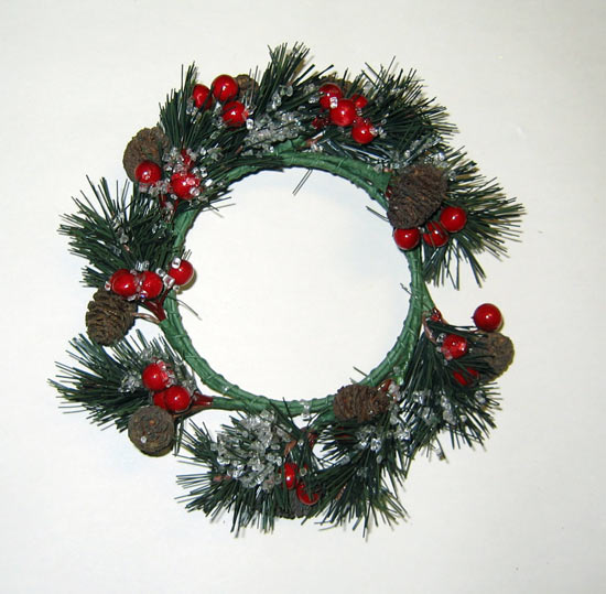 4.25" Iced Pine/Cone & Berry Candle Ring