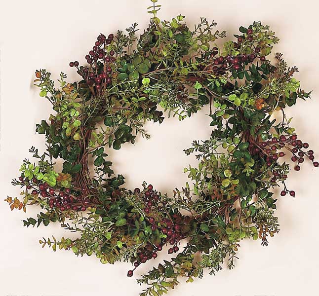 19" Eucalyptus Wreath w/Berries