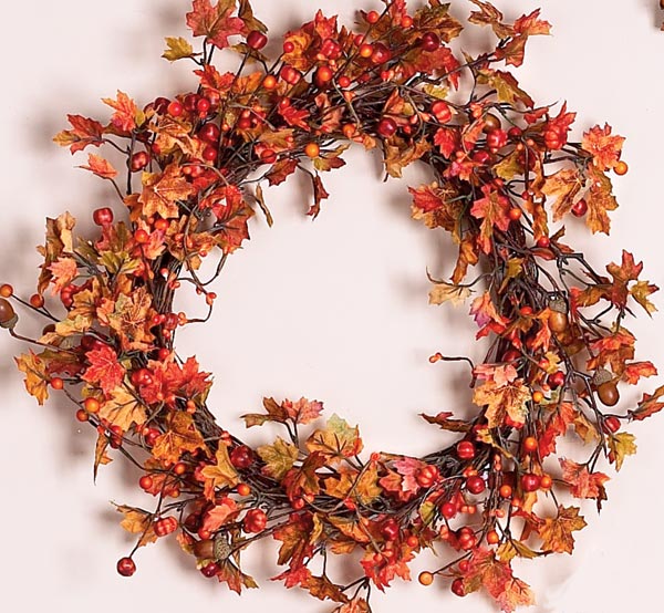 -16.5" Mini Maple Leaf & Pod Berry Wreath