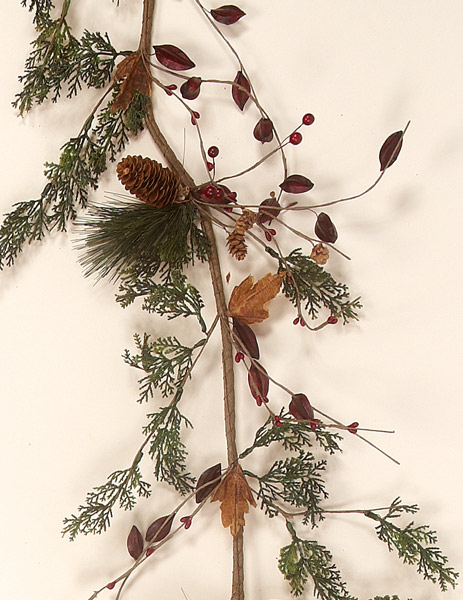 5' Pine Garland w/ Berries & Pods