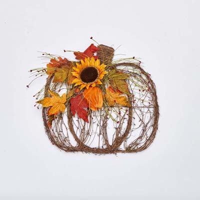 L 18"X W16" X H4" Hanging Pumpkin Twig Decor