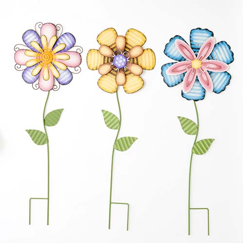 31" Metal Flower Yard Stake, 3 Assorted